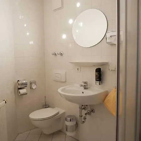 Guest house Garni Brauhof 3*